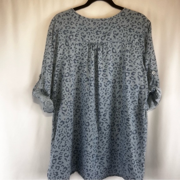 Philosophy Womans Tunic Flowy Roll Tab SIve Blue V Neck Denim Lepord Print XL - Picture 10 of 13